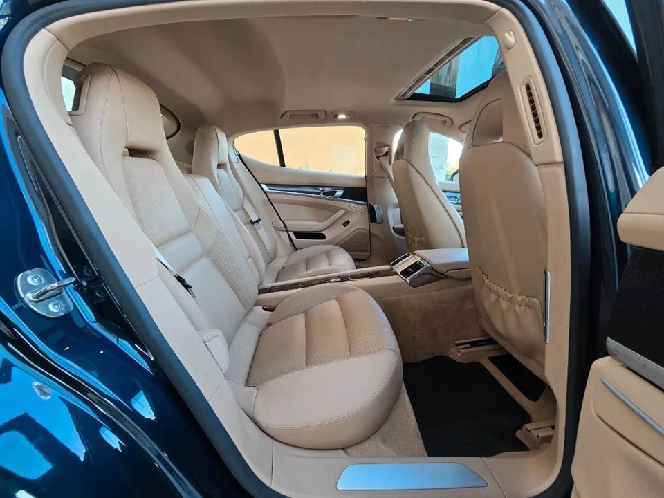 2014 Porsche 970 Panamera - Image 19 of 21