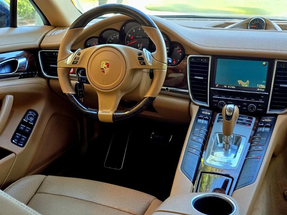 2014 Porsche 970 Panamera - Image 10 of 21