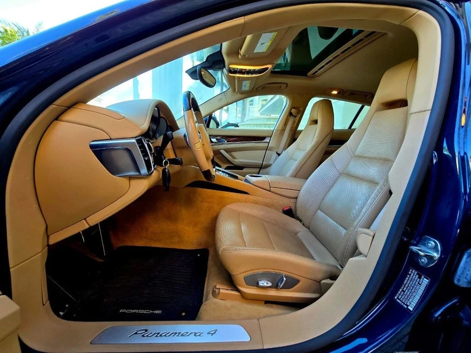 2014 Porsche 970 Panamera - Image 17 of 21