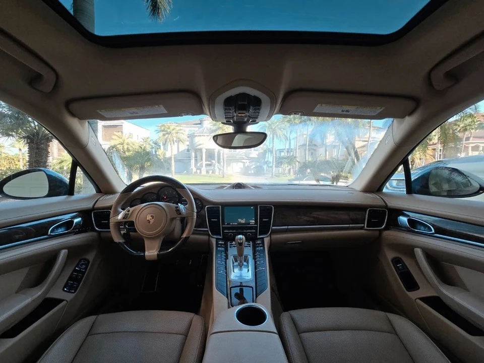 2014 Porsche 970 Panamera - Image 9 of 21