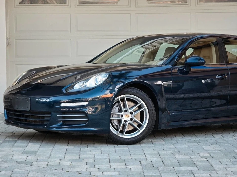 2014 Porsche 970 Panamera - Image 2 of 21