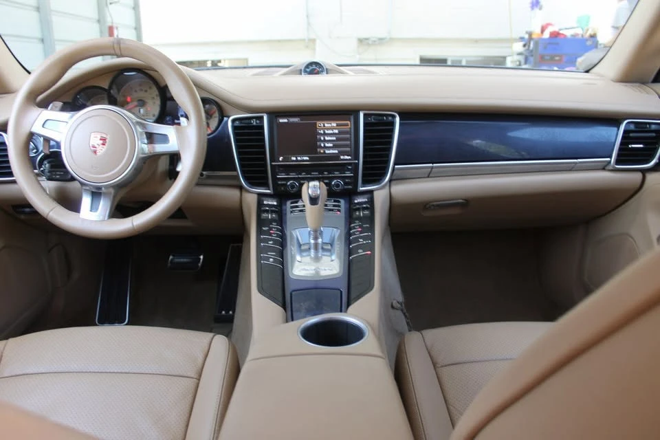2014 Porsche 970 Panamera - Image 15 of 20