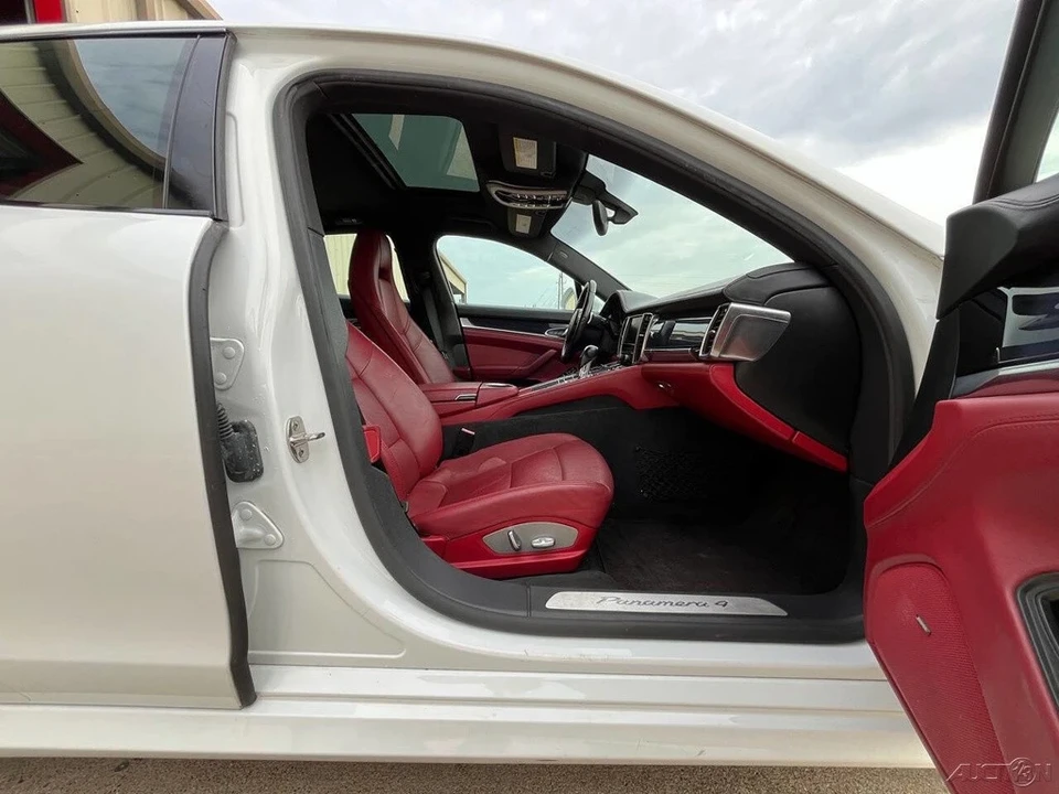 2014 Porsche 970 Panamera 4S - Image 9 of 21
