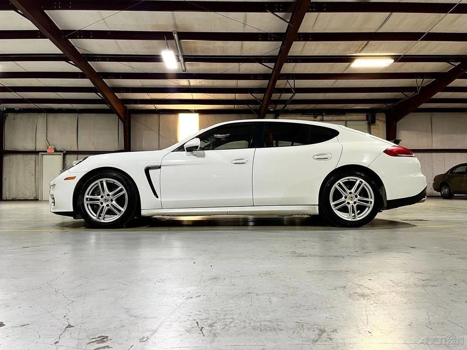 2014 Porsche 970 Panamera 4S - Image 17 of 21
