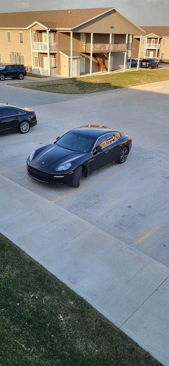 2014 Porsche Panamera - Image 15 of 19