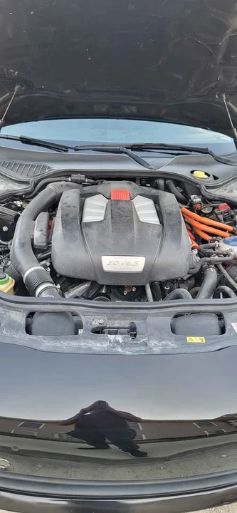 2014 Porsche Panamera - Image 16 of 19