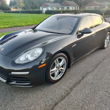 2014 Porsche Panamera 4 Edition Sedan 4D