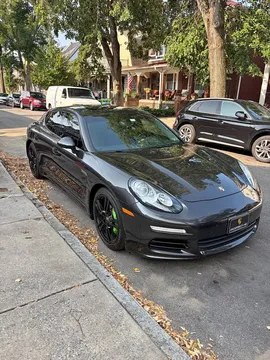 2014 Porsche Panamera 4 Edition Sedan 4D