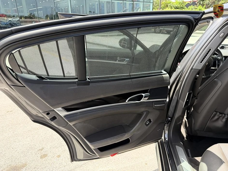 2014 Porsche 970 Panamera - Image 28 of 31