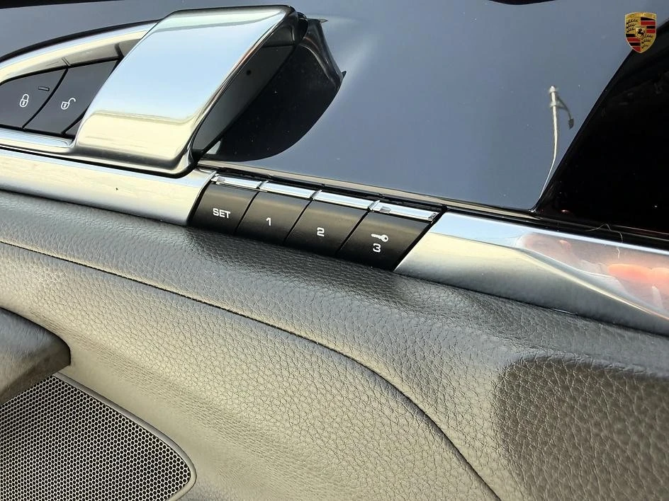 2014 Porsche 970 Panamera - Image 25 of 31