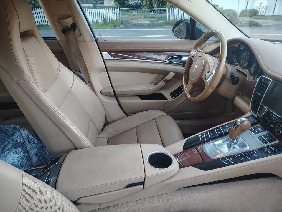 2014 Porsche 970 Panamera - Image 8 of 10