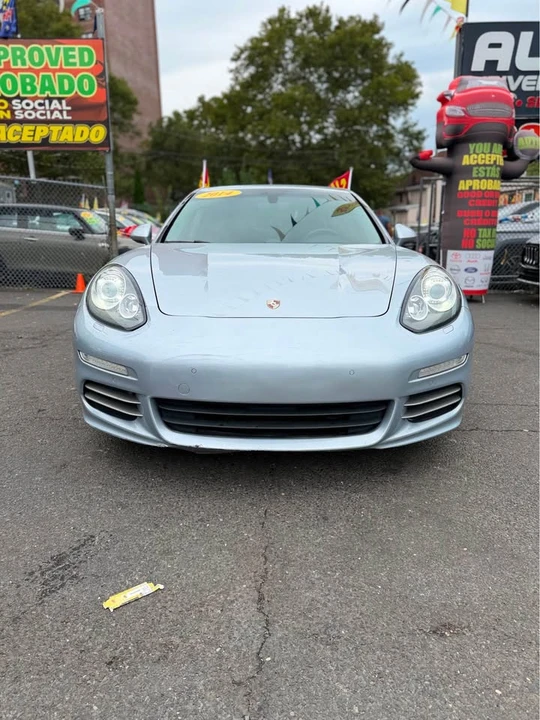 2014 Porsche 970 Panamera - Image 2 of 17