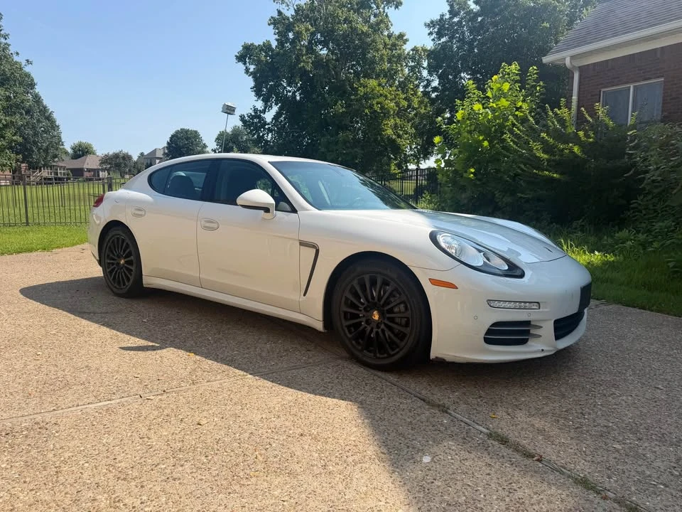 2014 Porsche 970 Panamera - Image 2 of 11