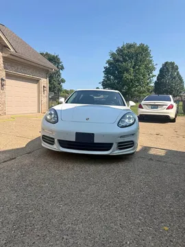 2014 Porsche Panamera 4 Platinum Edition Sedan 4D