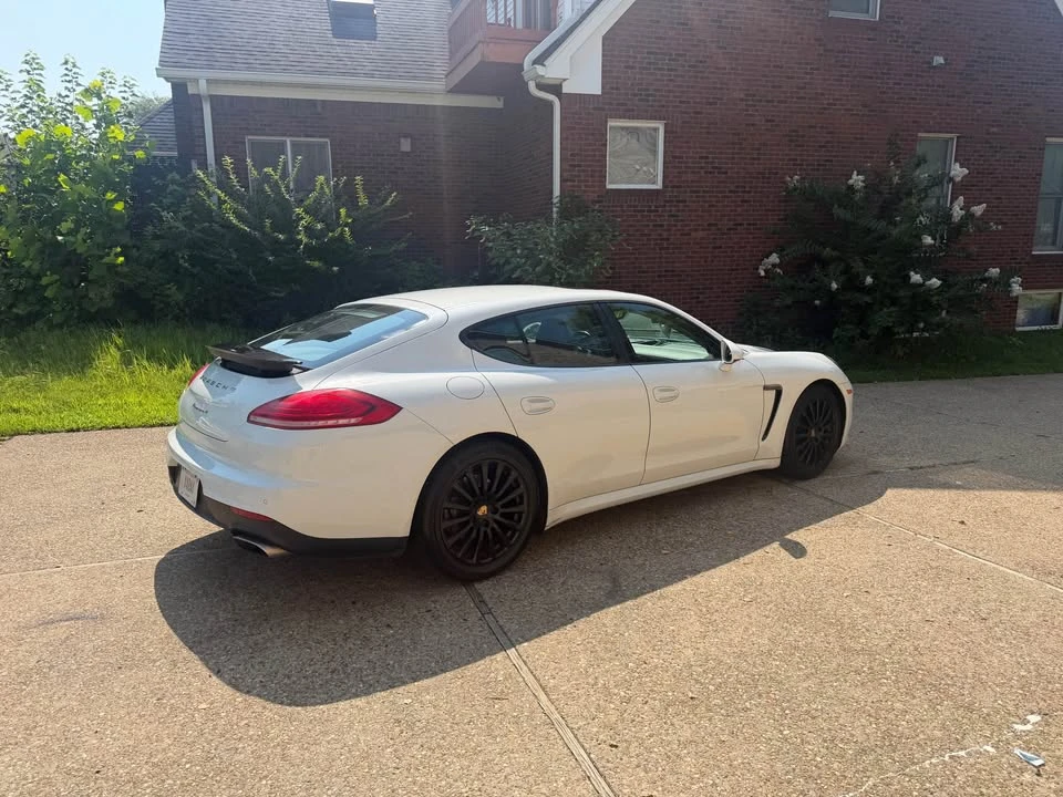 2014 Porsche 970 Panamera - Image 3 of 11