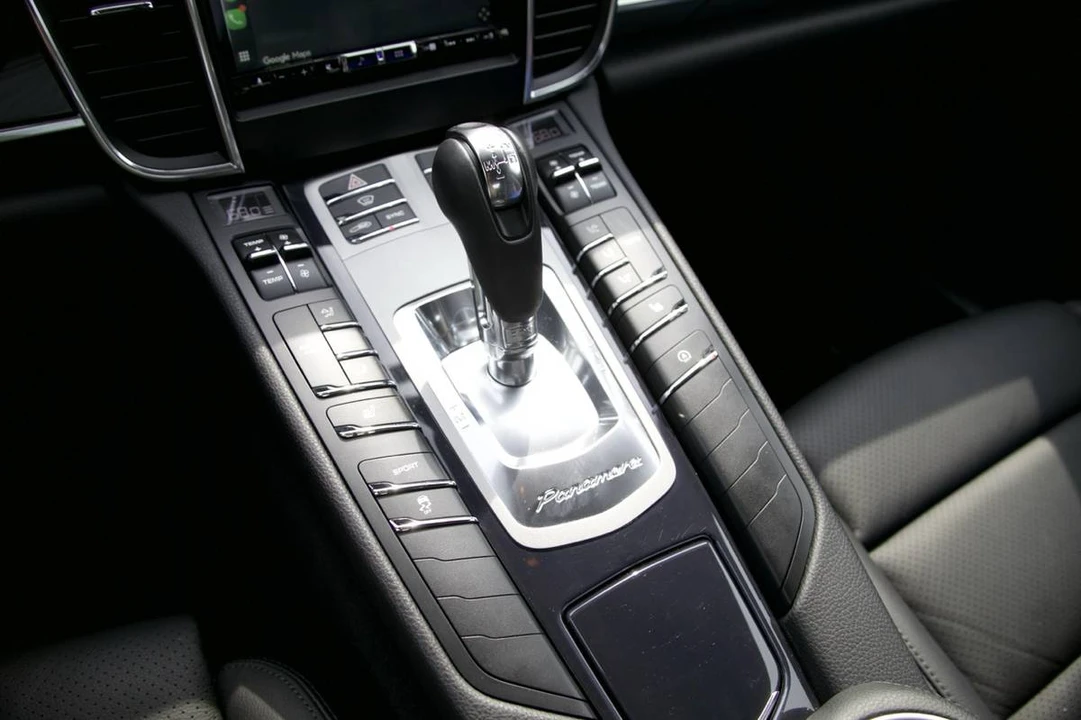 2014 Porsche 970 Panamera - Image 6 of 11