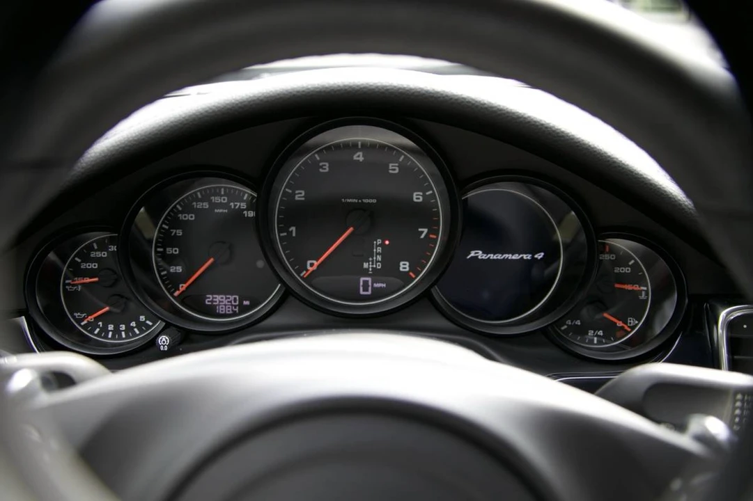 2014 Porsche 970 Panamera - Image 7 of 11