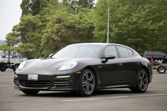 2014 Porsche Panamera 4 Premium