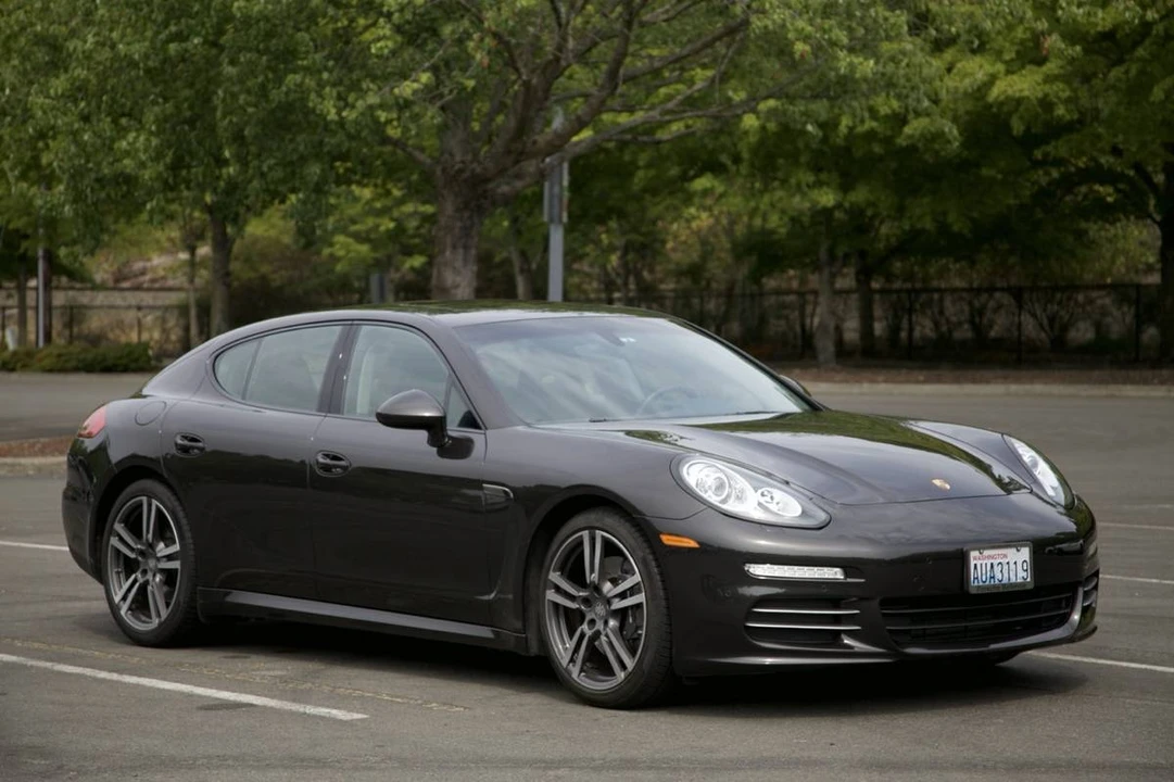 2014 Porsche 970 Panamera - Image 2 of 11