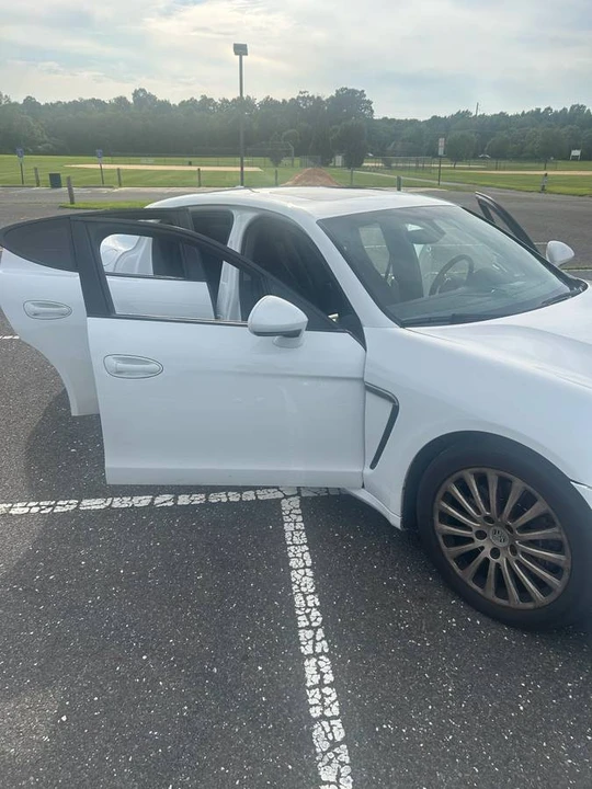 2014 Porsche 970 Panamera - Image 2 of 21