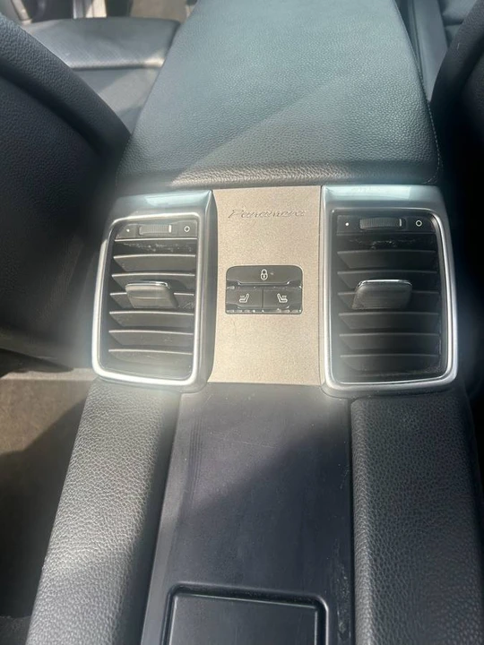 2014 Porsche 970 Panamera - Image 14 of 21