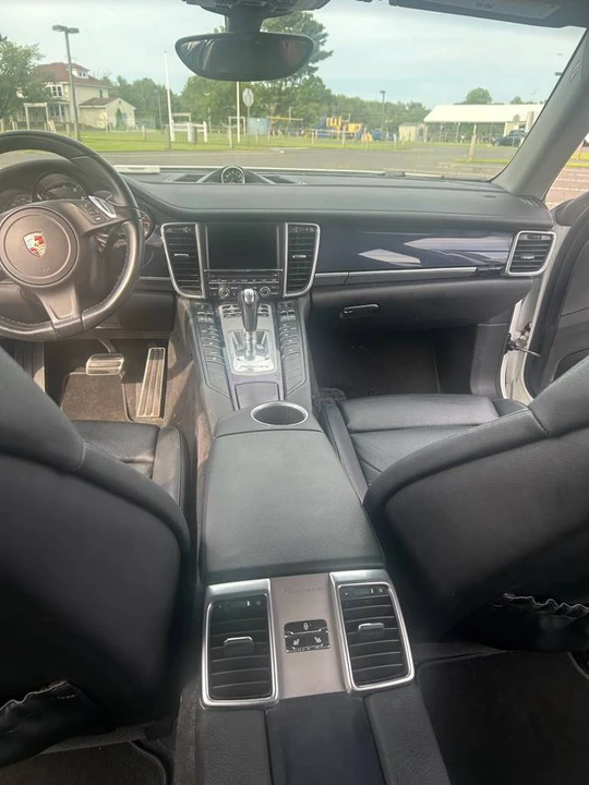 2014 Porsche 970 Panamera - Image 13 of 21