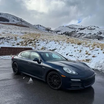 2014 Porsche Panamera 4