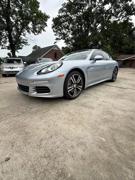 2014 Porsche Panamera 4 Sedan 4D