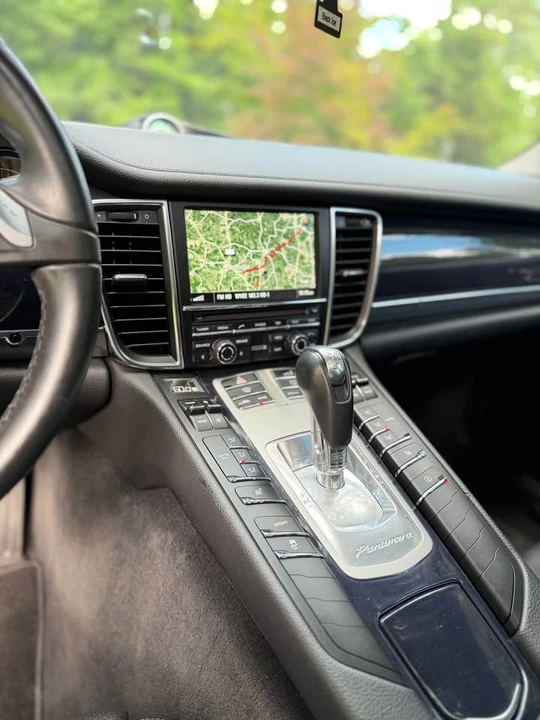 2014 Porsche 970 Panamera - Image 15 of 17