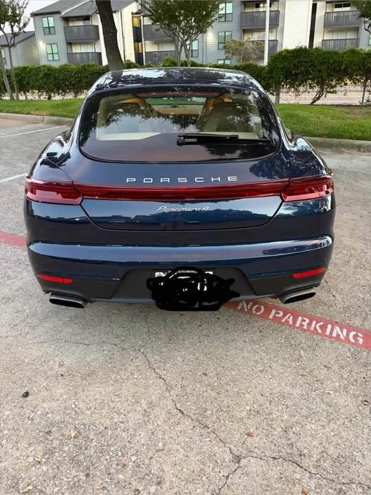 2014 Porsche 970 Panamera - Image 11 of 12