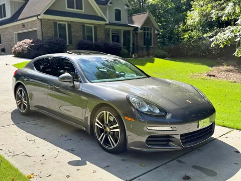 2014 Porsche Panamera 4 Sedan 4D
