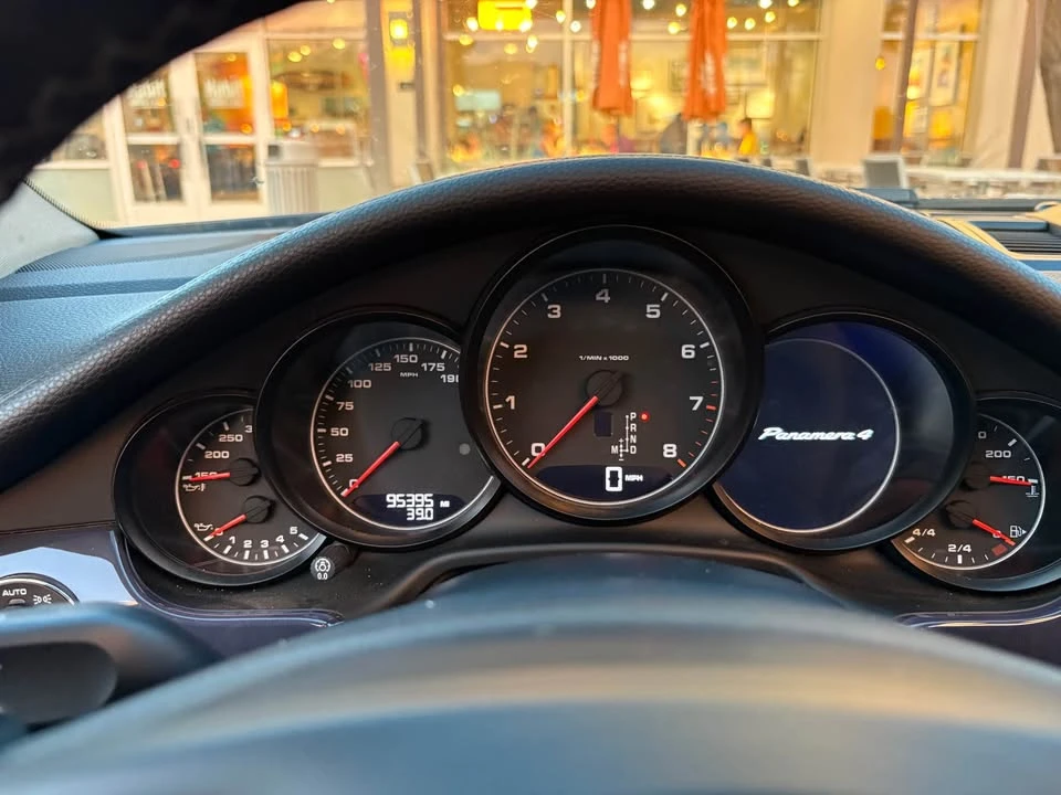 2014 Porsche 970 Panamera - Image 15 of 16