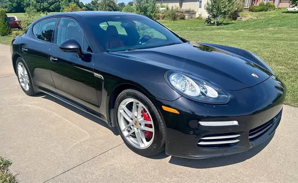2014 Porsche Panamera 4 Sedan 4D