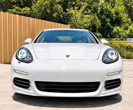 2014 Porsche Panamera 4 Sedan 4D