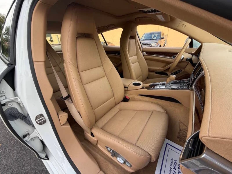 2014 Porsche 970 Panamera - Image 10 of 20
