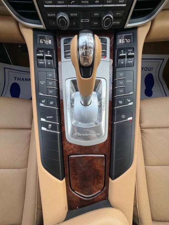 2014 Porsche 970 Panamera - Image 17 of 20