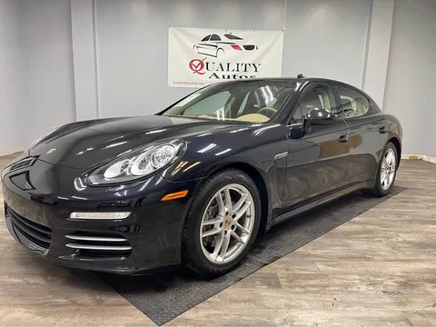 2014 Porsche Panamera 4 Sedan 4D