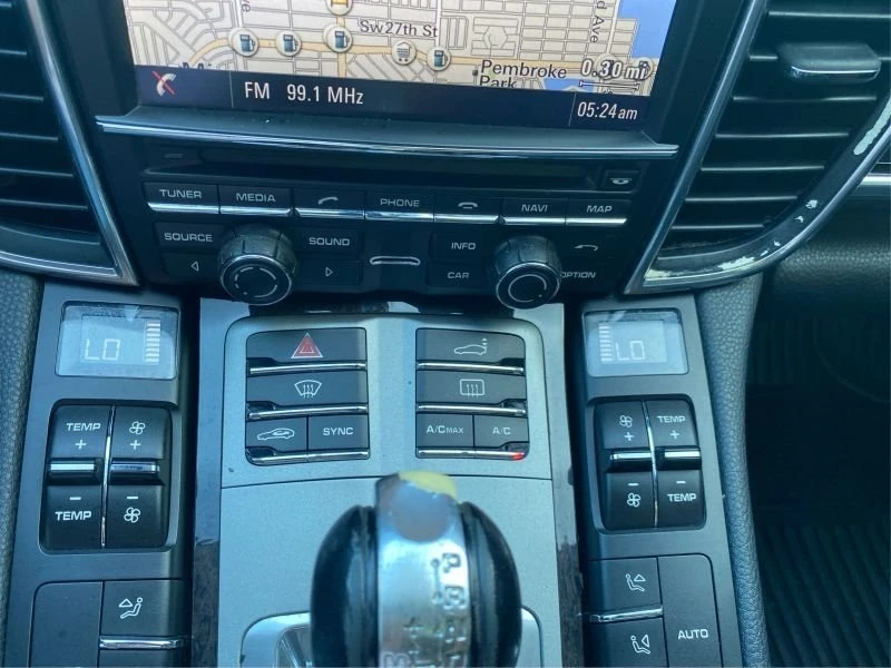2014 Porsche 970 Panamera - Image 20 of 20