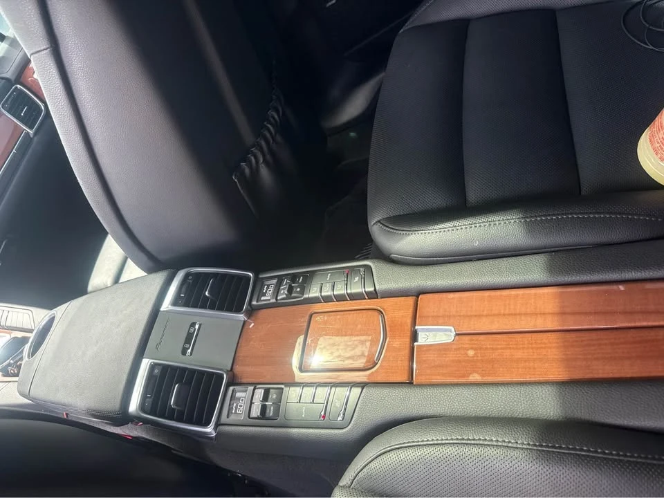 2014 Porsche Panamera - Image 11 of 15