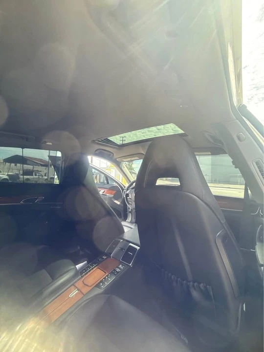 2014 Porsche Panamera - Image 15 of 15