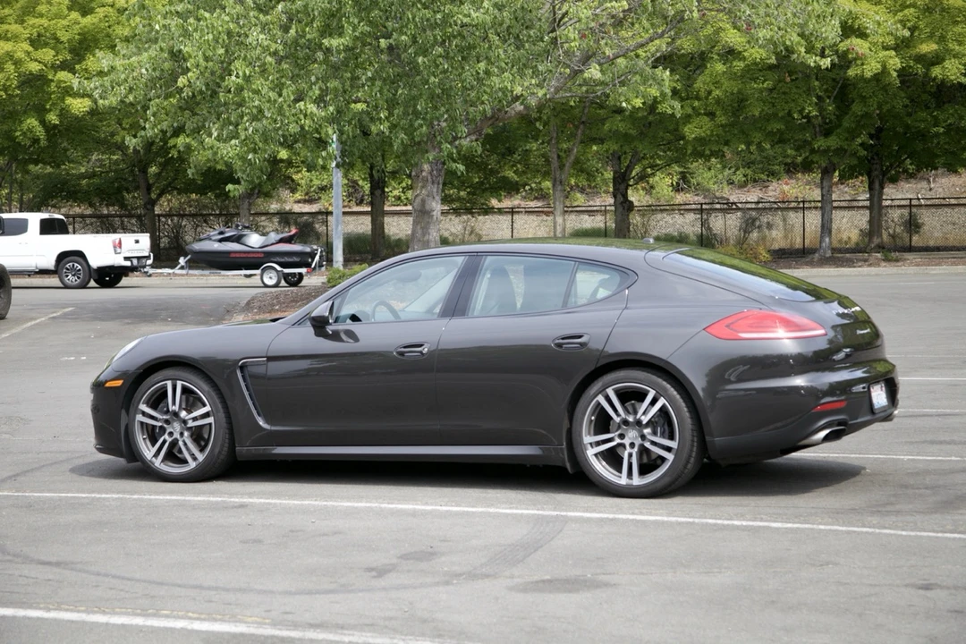 2014 Porsche 970 Panamera - Image 10 of 25