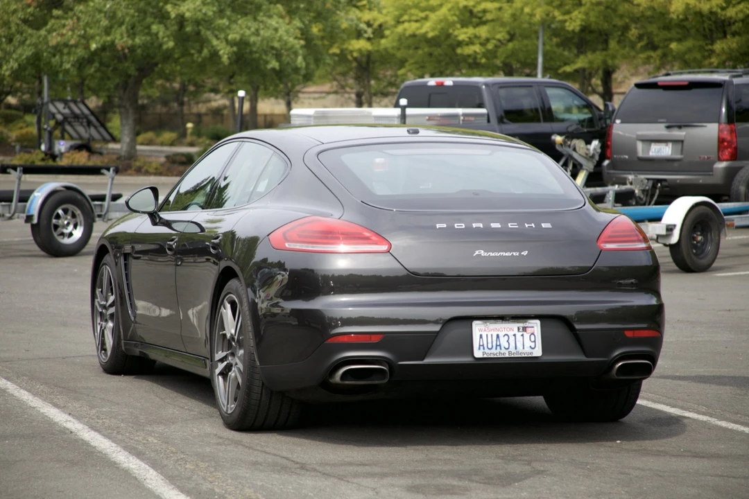 2014 Porsche 970 Panamera - Image 11 of 25