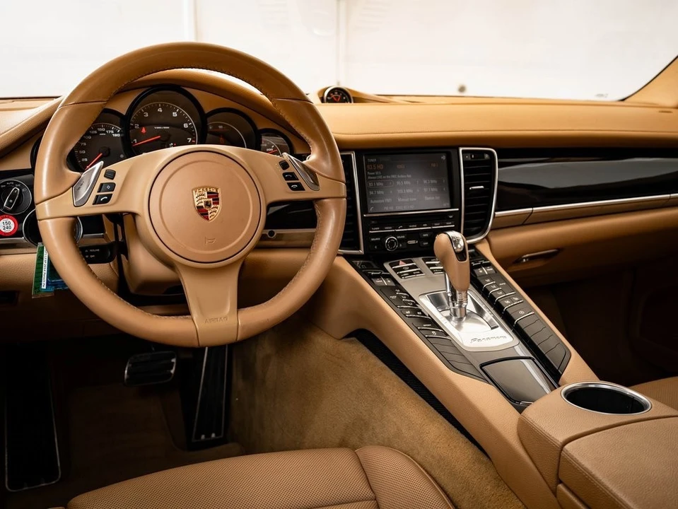 2014 Porsche 970 Panamera - Image 6 of 21