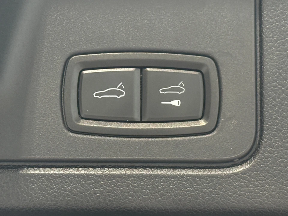 2014 Porsche 970 Panamera - Image 19 of 31