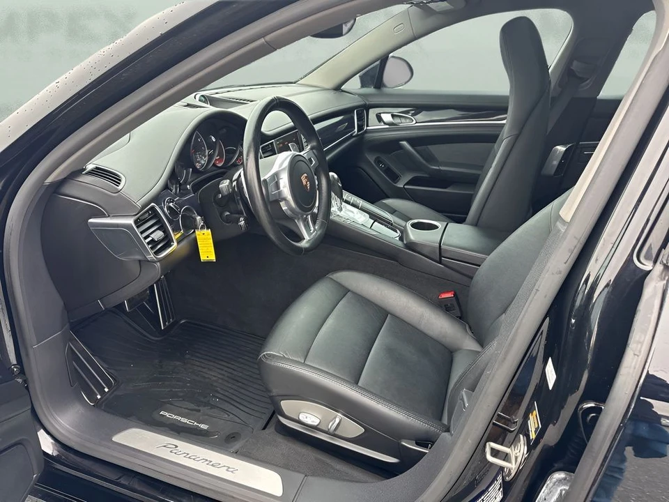 2014 Porsche 970 Panamera - Image 9 of 12