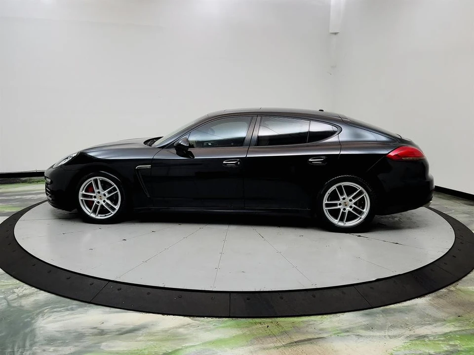 2014 Porsche 970 Panamera - Image 8 of 31
