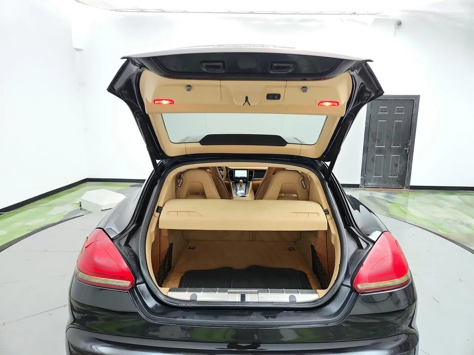 2014 Porsche 970 Panamera - Image 30 of 31