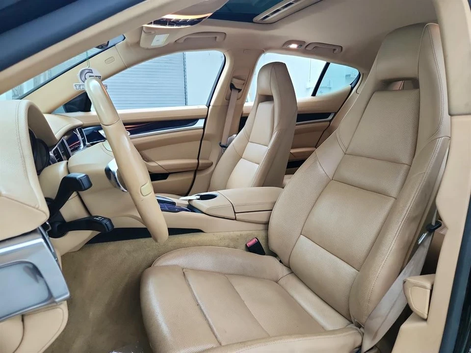 2014 Porsche 970 Panamera - Image 13 of 31
