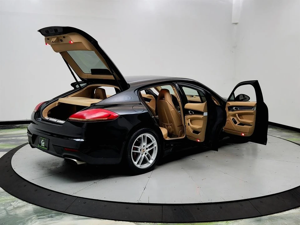 2014 Porsche 970 Panamera - Image 11 of 31