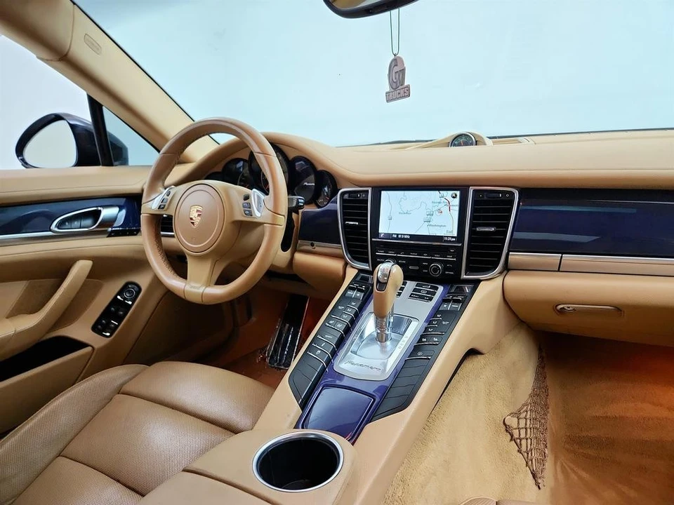 2014 Porsche 970 Panamera - Image 25 of 31